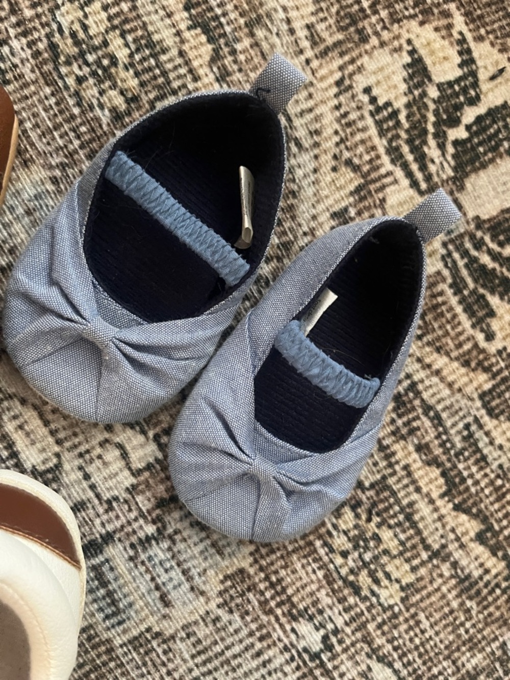 Lot of baby shoes 3 pairs 0-6 and 6-12 month boots, sneakers, dress Maryjane’s - Picture 3 of 5
